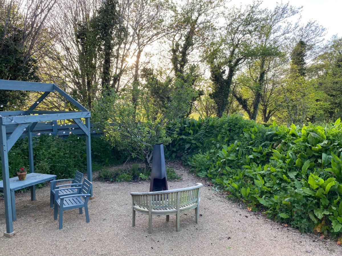 Cosy Double Shepherds Hut In Beautiful Wicklow With Underfloor Heating Throughout Rathnew Eksteriør billede