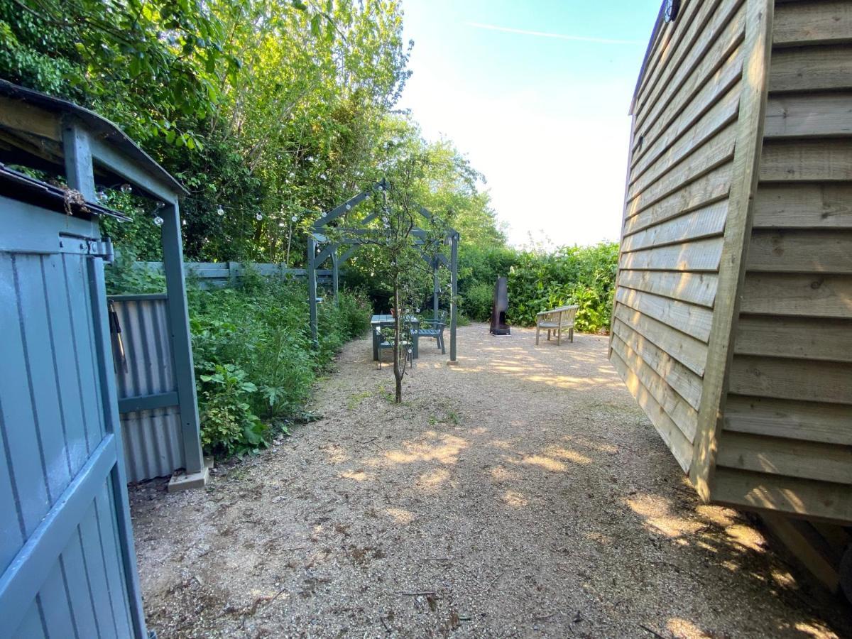 Cosy Double Shepherds Hut In Beautiful Wicklow With Underfloor Heating Throughout Rathnew Eksteriør billede